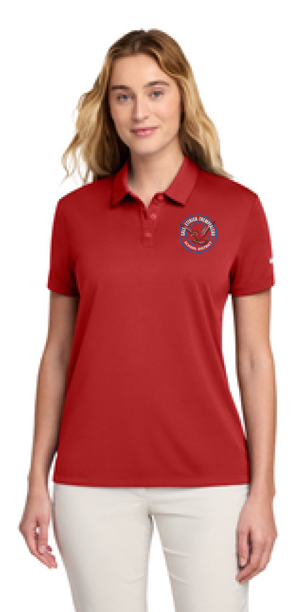 G-E-T Nike Women's Dry Essential Solid Polo